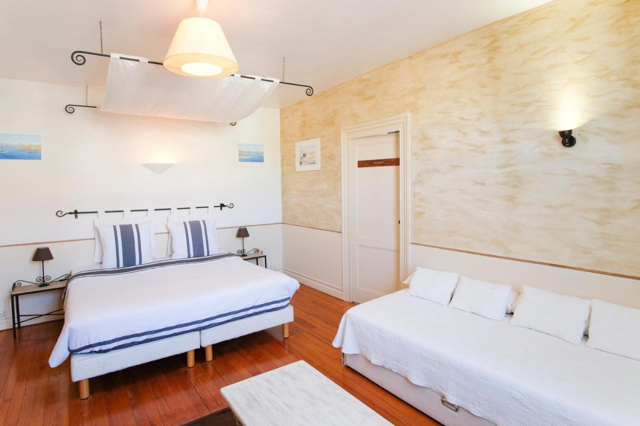 Pujols  Les Gues Rivieres B&B 외부 사진