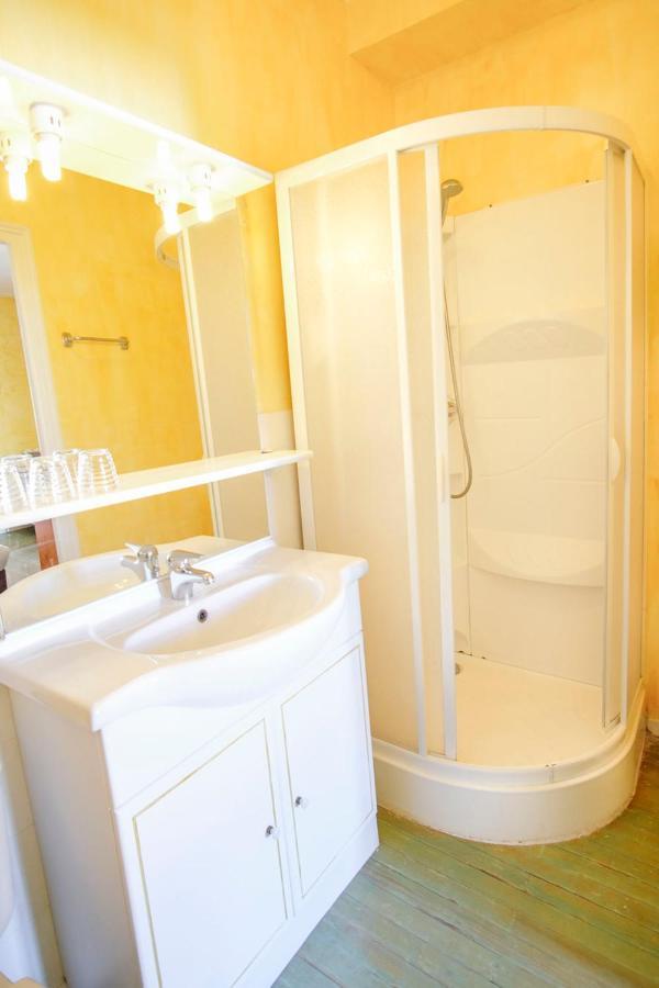 Pujols  Les Gues Rivieres B&B 외부 사진